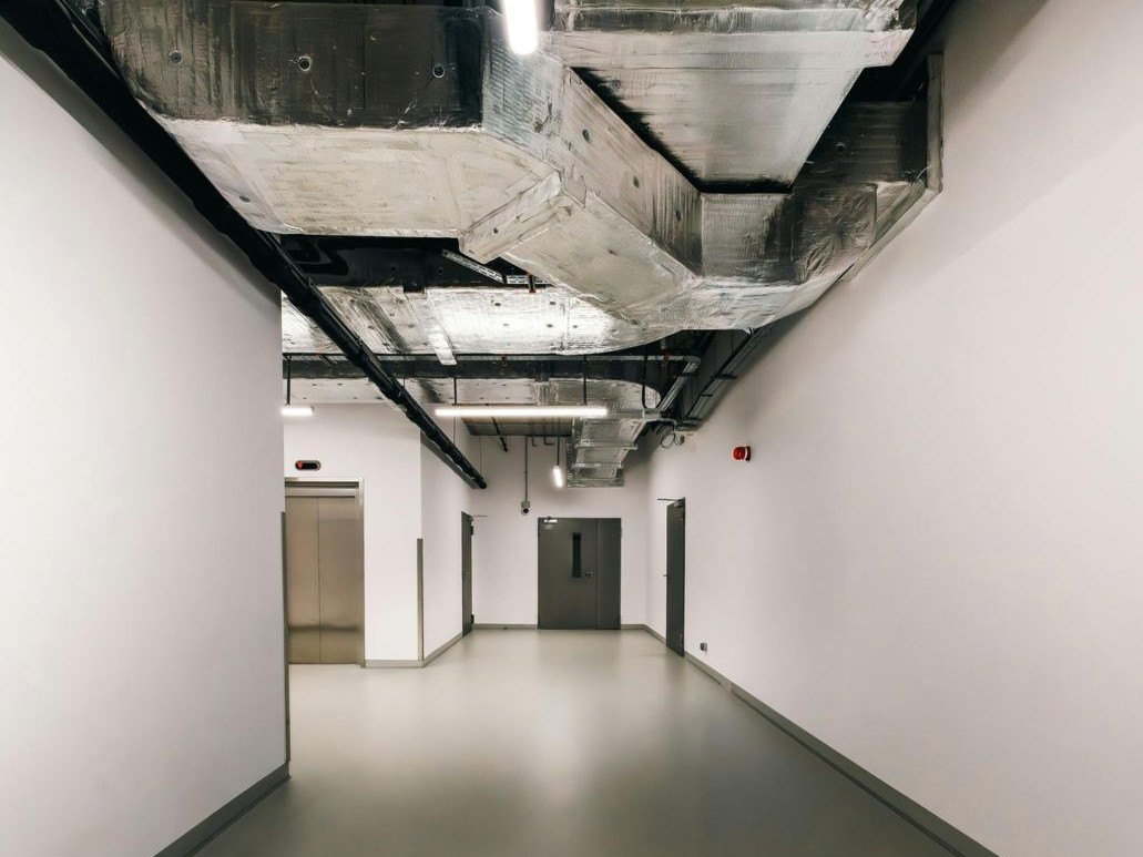 Ducting in a commercial building
